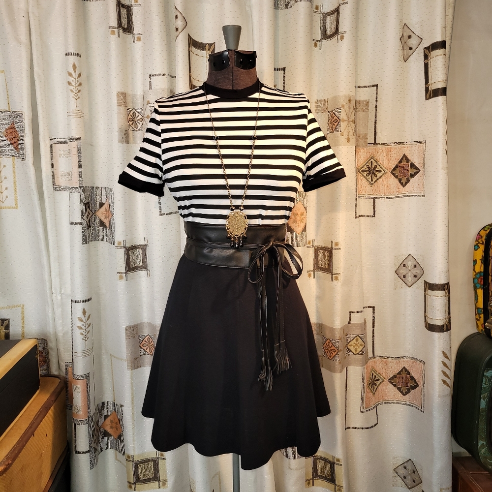 Jailbait Stripe Ringer Tee - Picture 2 of 6